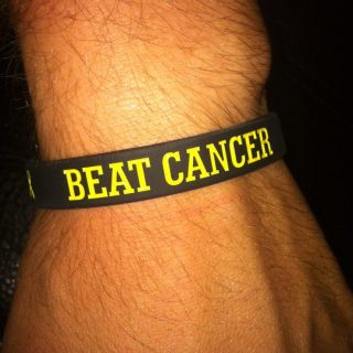 Beat Cancer Wristband Black & Gold