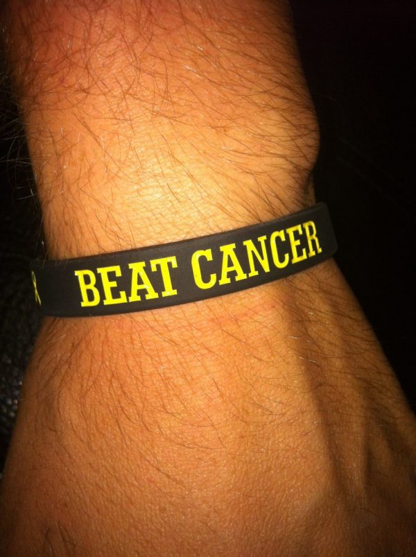 Beat Cancer Wristband Black & Gold